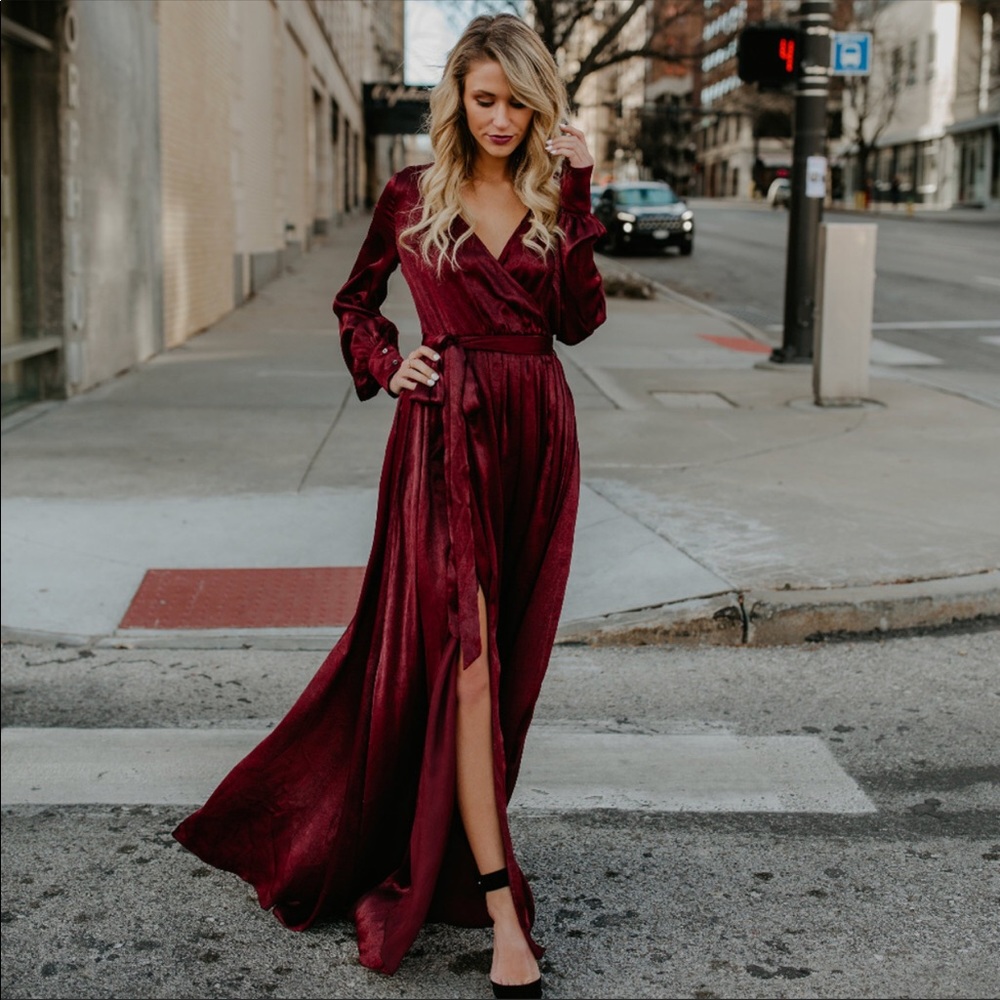 NWT 💥LAST ONE💥 Gorgeous Garnet Satin Maxi Dress - Picture 3 of 7